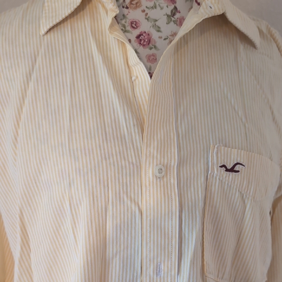 Hollister Cream Casual Button Down Shirt - Picture 3 of 5